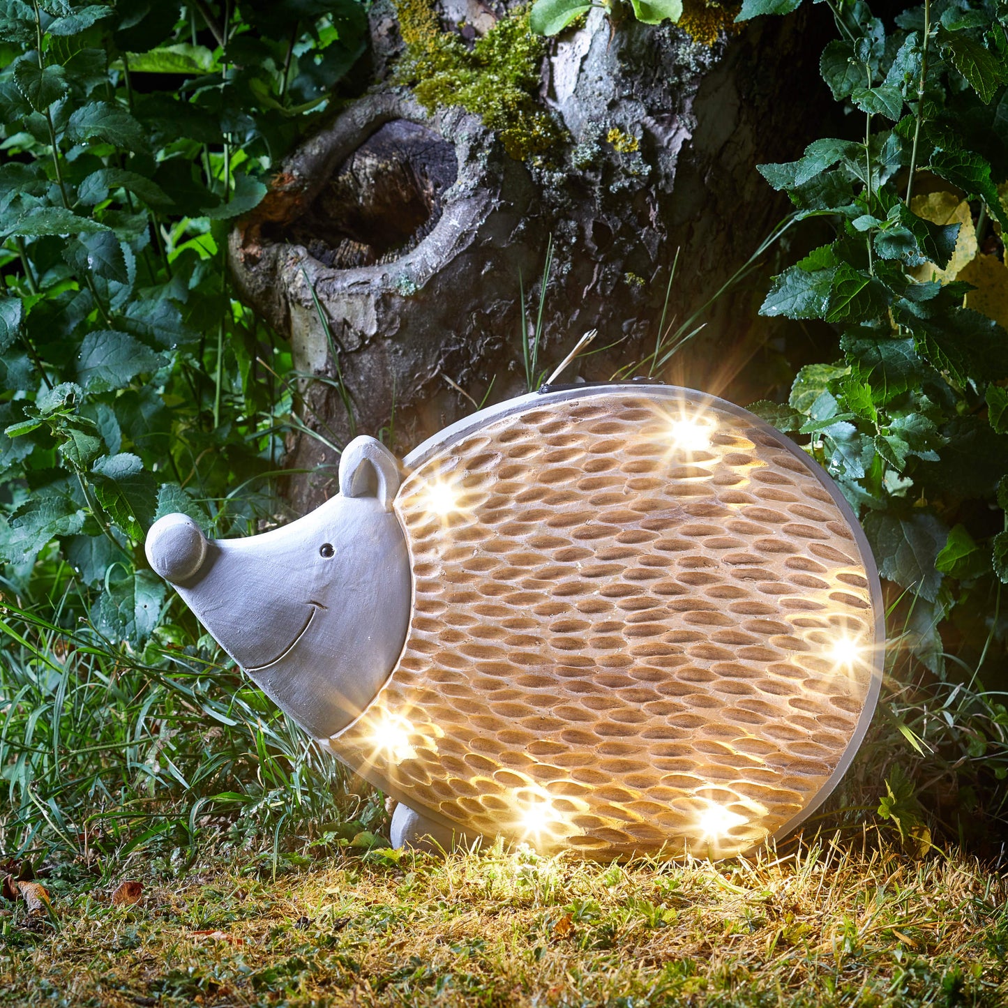 Woodstone Hedgehog ⸱ záhradná figúrka ježka so solárnym svetlom