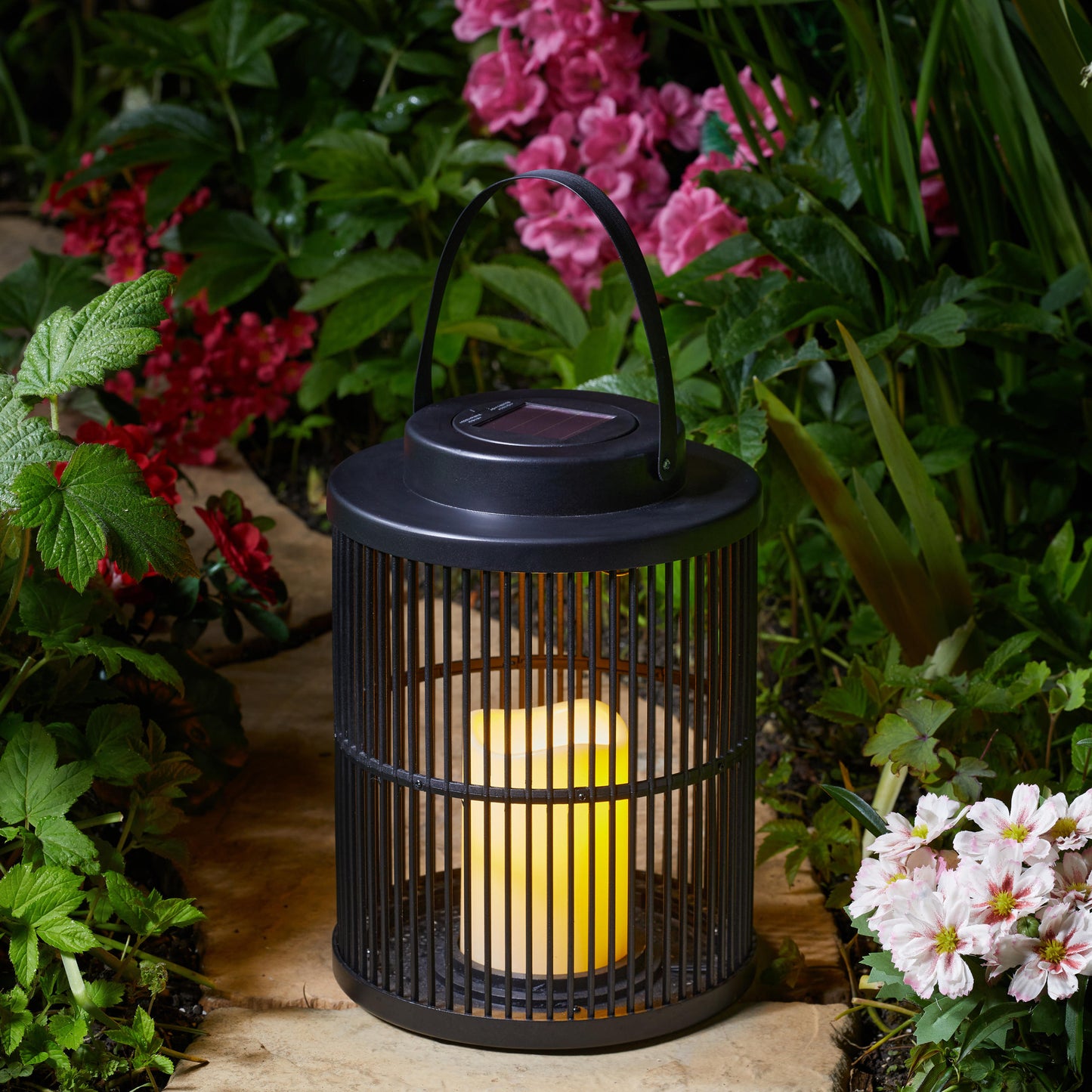 Urbane Lantern ⸱ solárny lampáš
