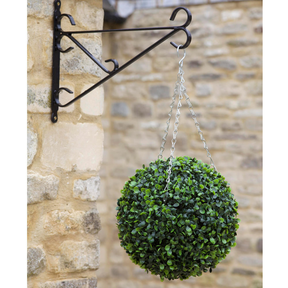 Topiary Boxwood Ball ⸱ závesná guľa z umelého krušpánu