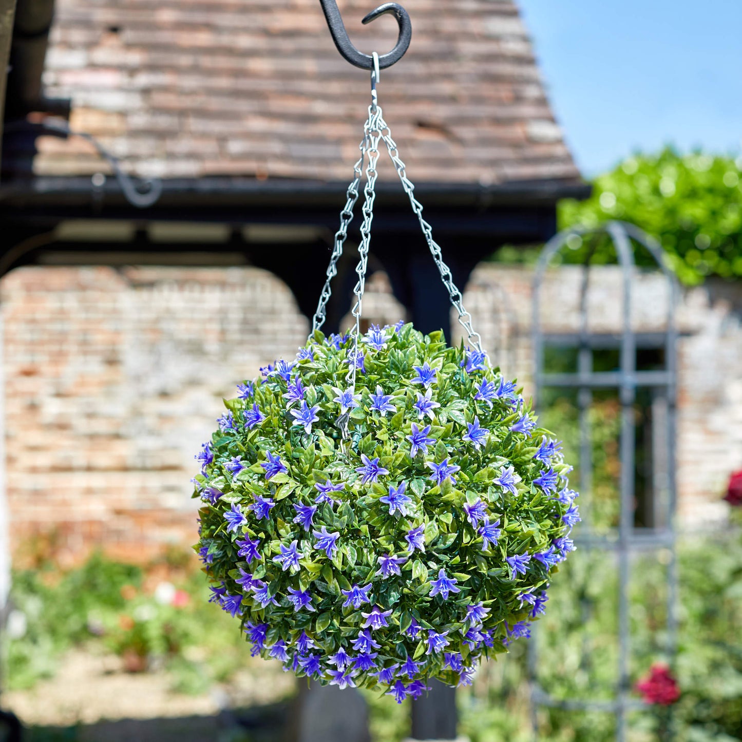 Topiary Lily Flower Ball ⸱ závesná guľa s umelými kvetmi ľalie