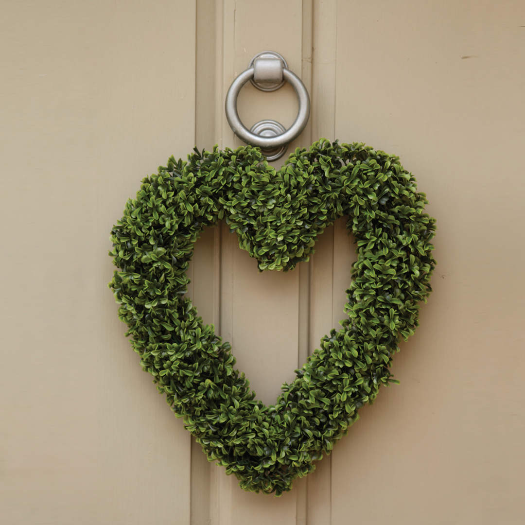 Topiary Boxwood Heart ⸱ závesné srdce z umelého krušpánu