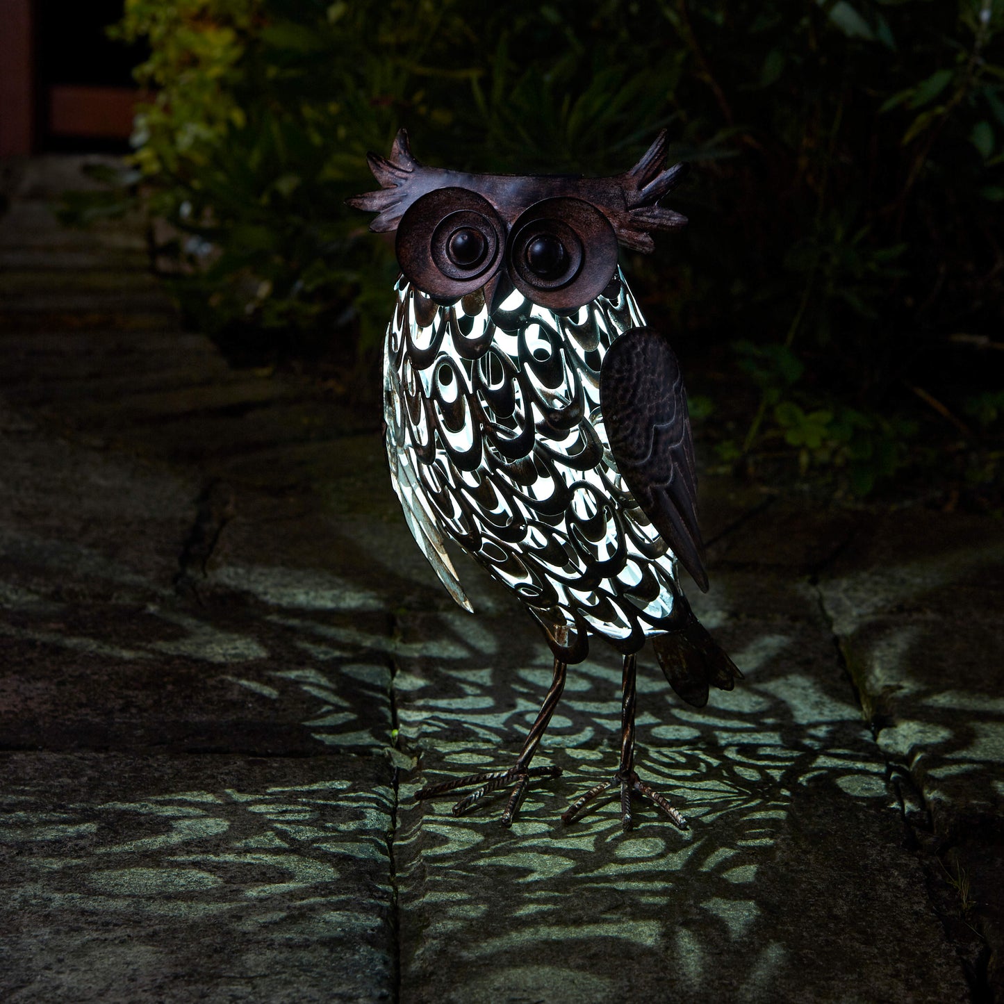 Silhouette Giant Owl ⸱ solárna dekorácia