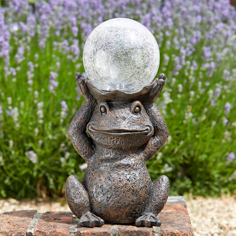 Gazing Frog ⸱ solárna dekorácia do záhrady