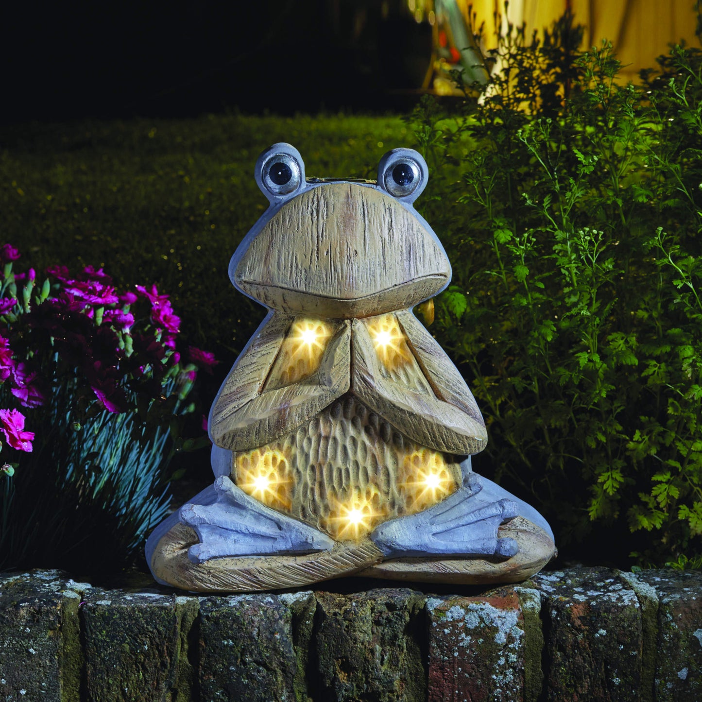 Woodstone Frog ⸱ záhradná figúrka žaby so solárnym svetlom