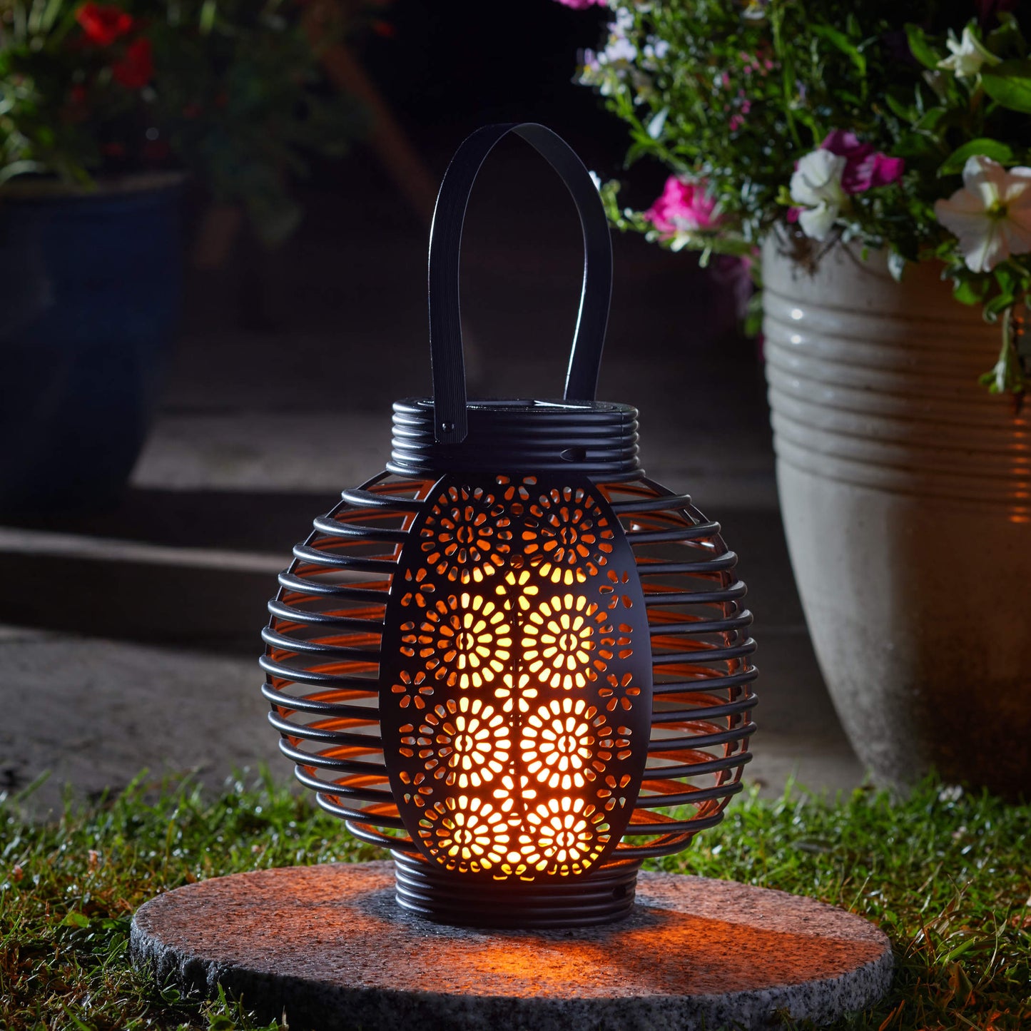 Ferrara Flaming Lantern ⸱ solárny lampáš