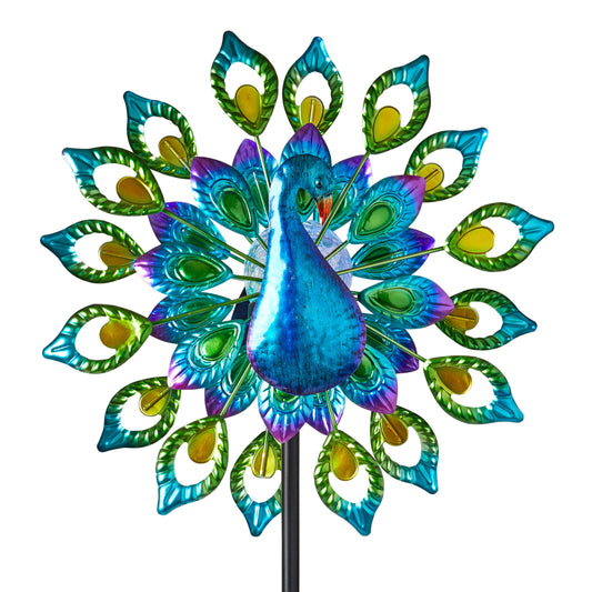 Peacock ⸱ veterník so solárnym svetlom