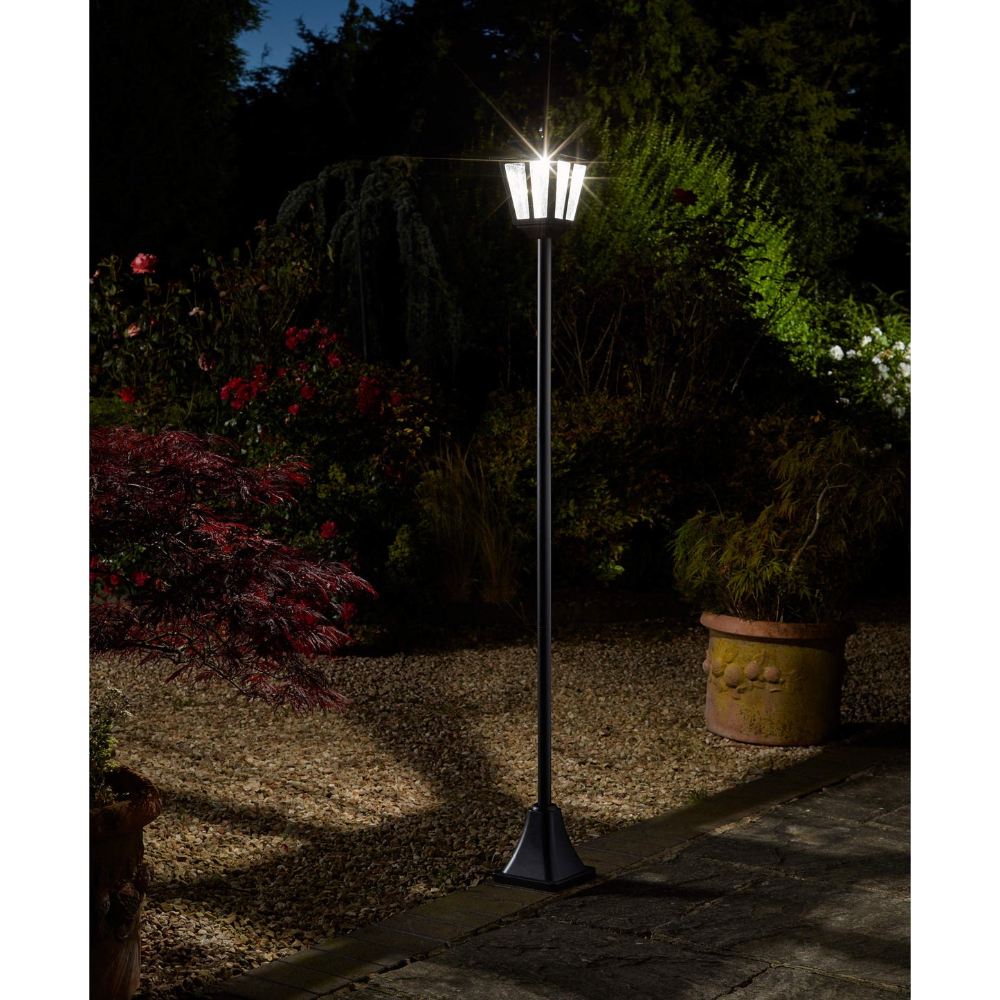 Whitehall 365 Solar Lamp Post ⸱ solárna lampa